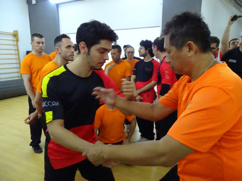 Kung Fu Academy di Sifu Mezzone Caserta Seminario di Weng Chun Tang Yik con GM Sunny So in Italia presso la scuola di arti marziali di wing chun e kung fu a Caserta (2)